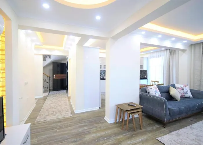 For 14 With Private Pool In Calis,