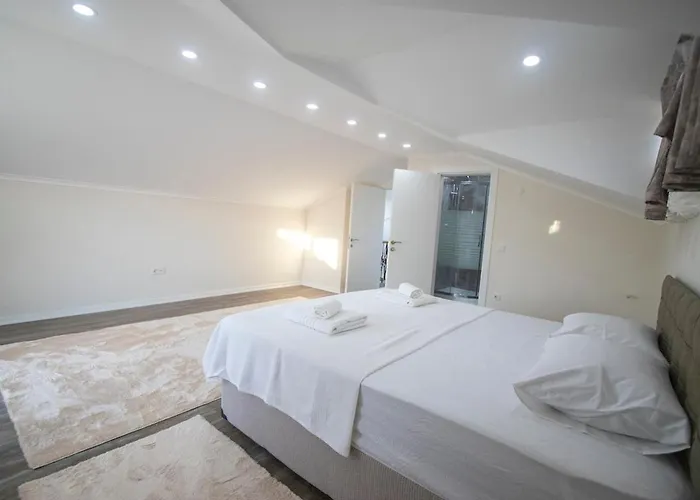 Villa For 14 With Private Pool In Calis, *