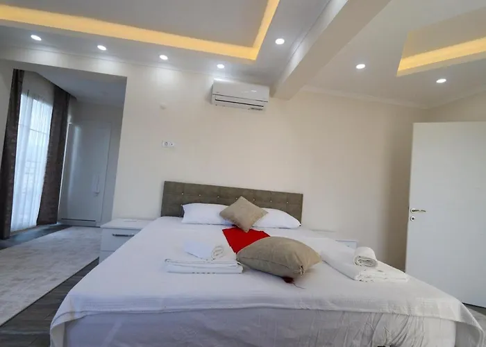 For 14 With Private Pool In Calis, Villa Fethiye