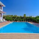 For 14 With Private Pool In Calis,
