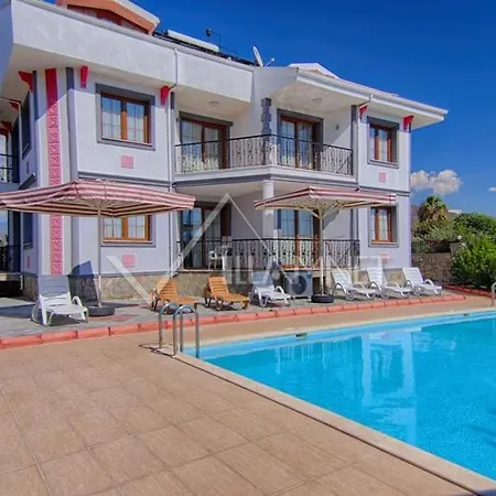 For 14 With Private Pool In Calis, Vilă *