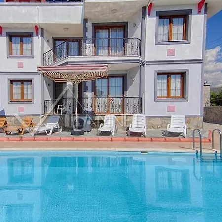For 14 With Private Pool In Calis, Vilă *