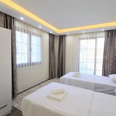 For 14 With Private Pool In Calis, ヴィラ フェティエ