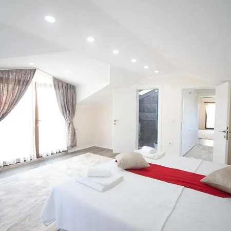 For 14 With Private Pool In Calis, フェティエ