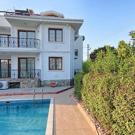 Villa For 14 With Private Pool In Calis,